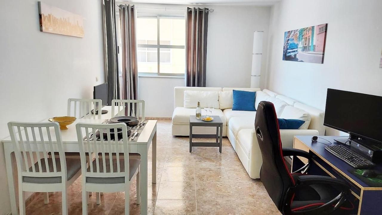 Modern And Centric Apartment With Air Conditioning - By Tenerifehints El Médano المظهر الخارجي الصورة